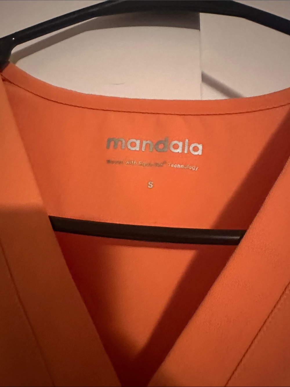 Mandala Orange scrub set - V-Neck Small - Picture 6 of 6